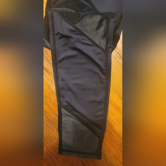 Chestee barbell box leggings - Picture 3 of 4